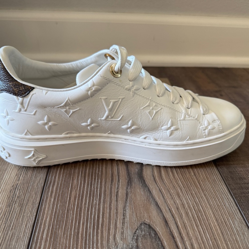 Louis Vuitton Time Out Sneakers Size 38.5 - Picture 2 of 8